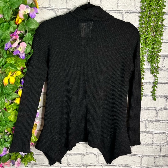**💙2/$40💙Design Lab Lord & Taylor Black Cowl Neck Sweater Size Large - Picture 14 of 16